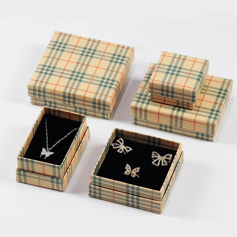 Multiple Size 2 Piece Lid and Base Rigid Paper Cardboard Gift Packaging Jewellery Boxes with Foam Insert
