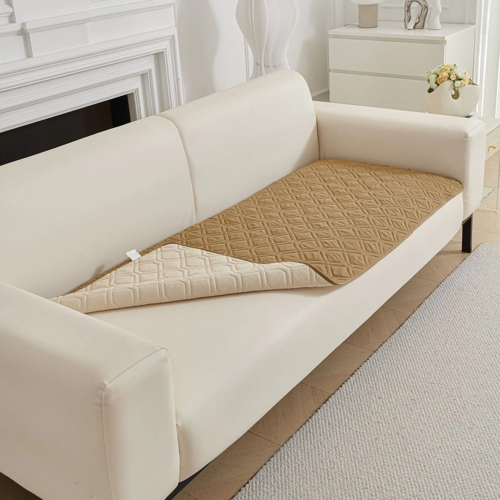 Reversible Quilted Three-seat Sofa Cover Water Resistant Slipcover Washable Non-Slip Dogs Cats 100% Polyester
