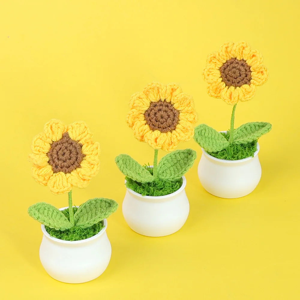 Hot Sale Handmade Crochet Sunflower Small Potted Plant Ornament Finished Cross-Border Yarn for Office Dining Table Graduation