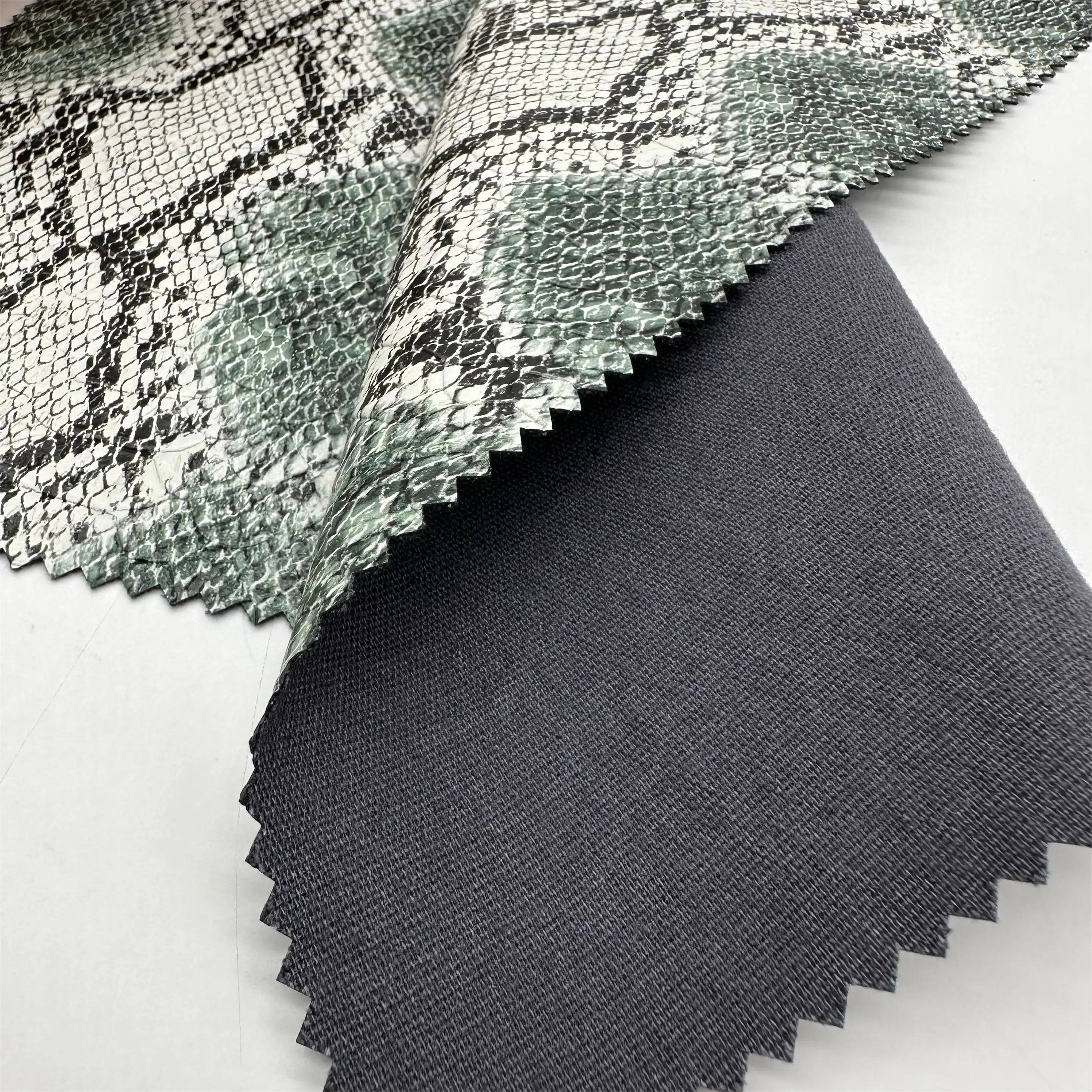 Eco-friendly Ready to Ship Snake Skin Embossed Python Pu Leather for Jackets