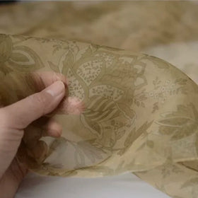 Classical Chic Vintage Printing Design Smooth Feeling Best Quality Stiff Material Silk Organza Fabric for Women Custom Dresses