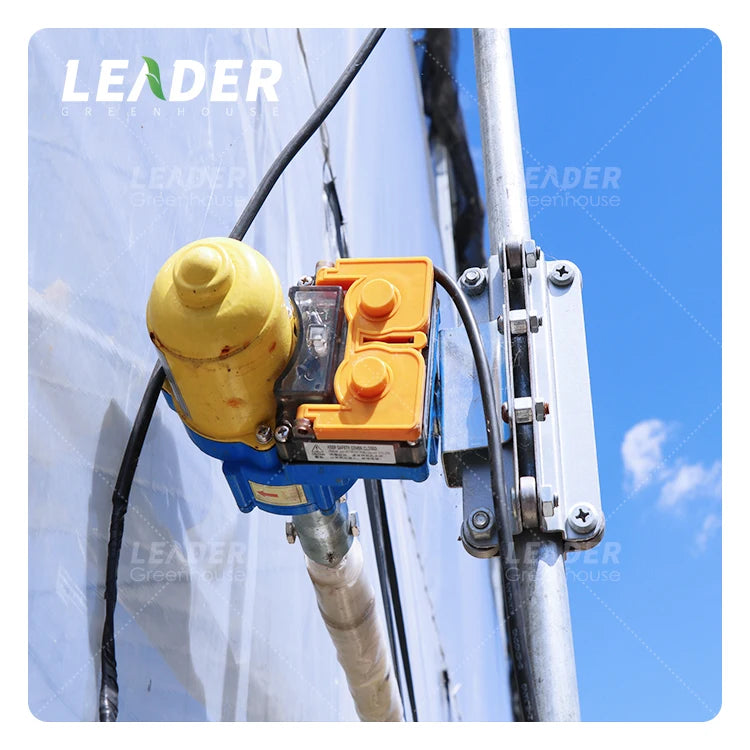 Agricultural Greenhouse DC24V Ventilation System Electric Electric Film Roll up Unit Winch Motor