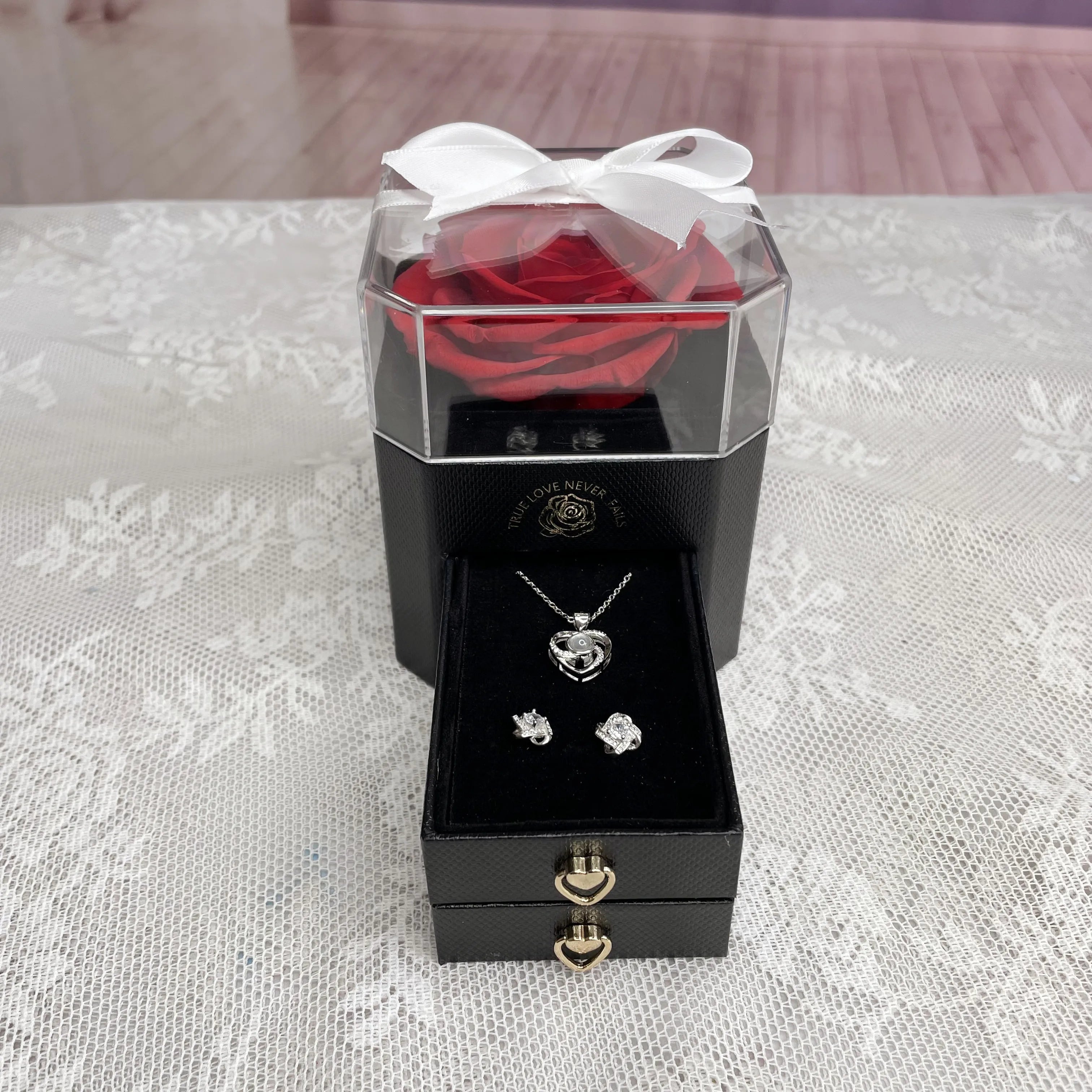 Hot Selling Preserved Roses in Acrylic Jewelry Gift Box With Drawer for Valentine's Day