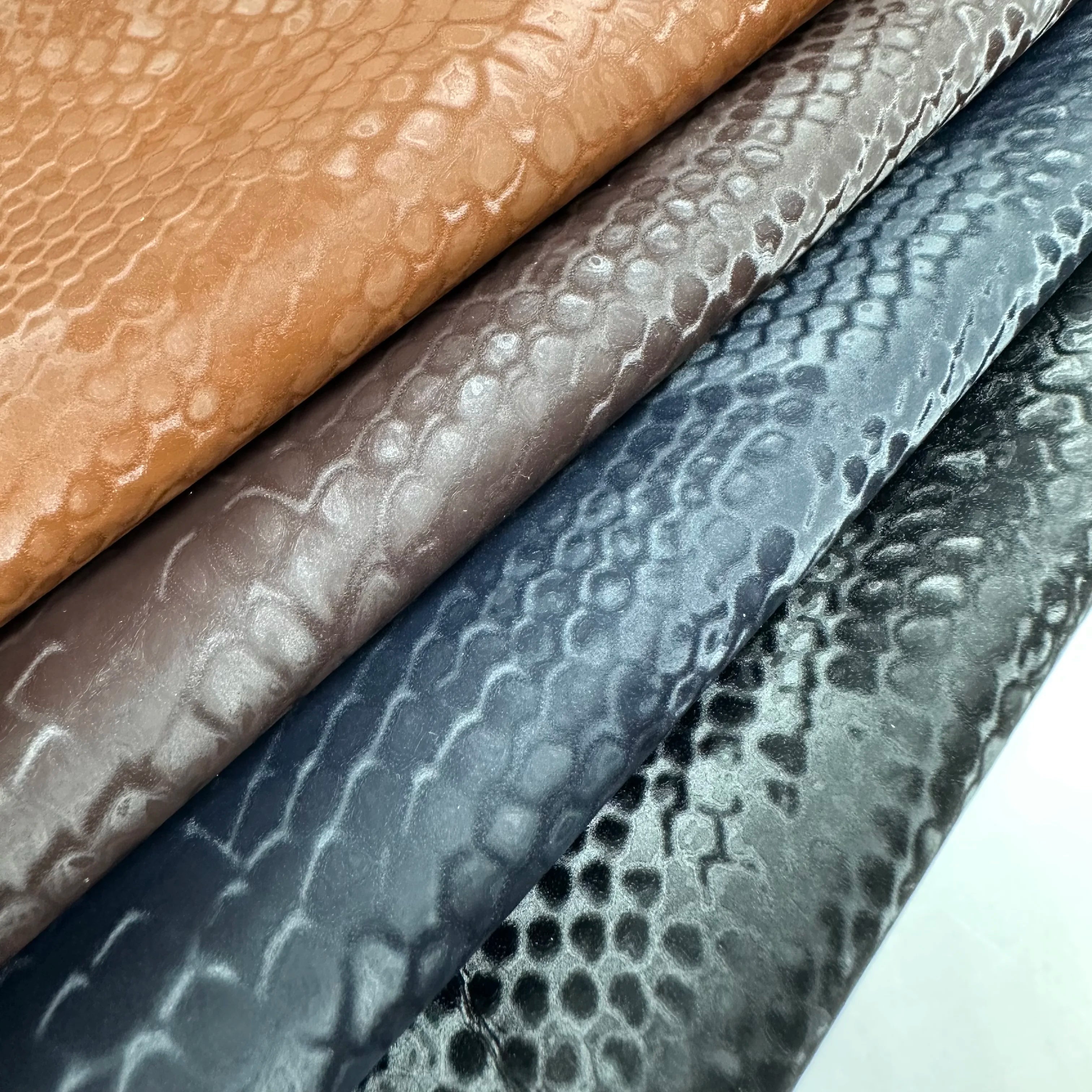 Customized Synthetic Leather Fabric Python Snake Texture 4 Way Stretch Brushed Pu Leather Fabric for Women's Leggings Material