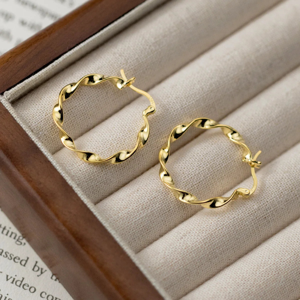 Fashion Jewelry Earrings 925 Sterling Silver Trendy Statement Earrings Big Twist Wave Gold Plated Hoop Earrings Women Luxury