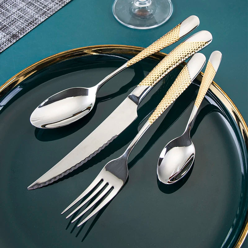 Glossy Silver & Gold Finishing Eco-Friendly Metal Cutlery Set Expensive Table Top Centerpiece Spoon Set for Decorative Purpose