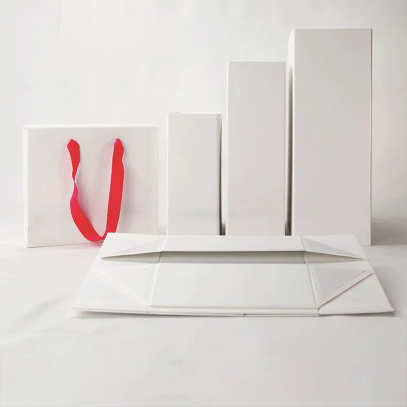 Luxury Magnetic Gift Boxes White Kraft Cardboard Rigid Folding Paper Printed Elegant Packaging  Carton