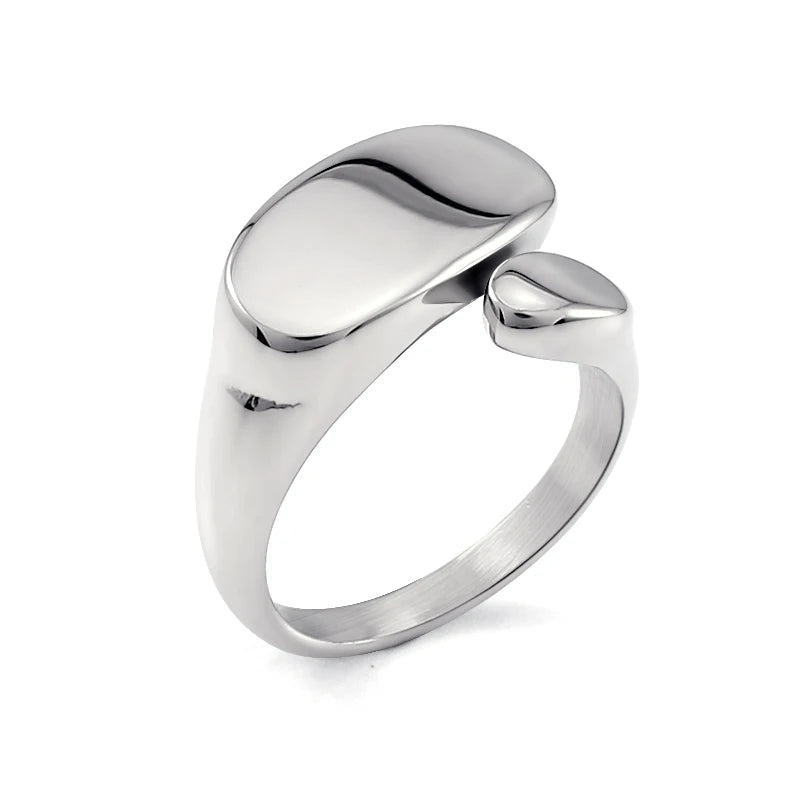 Fashion Hollow Irregular Stainless Steel Finger Ring Elegant Bague Femme Irregular Sliver and Gold Ring Jewelry Party Gift