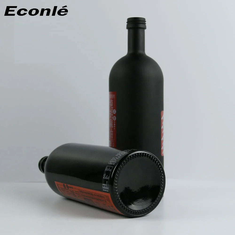 Black Spray Coating 500ml 700ml 750ml Glass Liquor Vodka Bottle with Custom Printing Bouteille En Verre Avec Bouchon