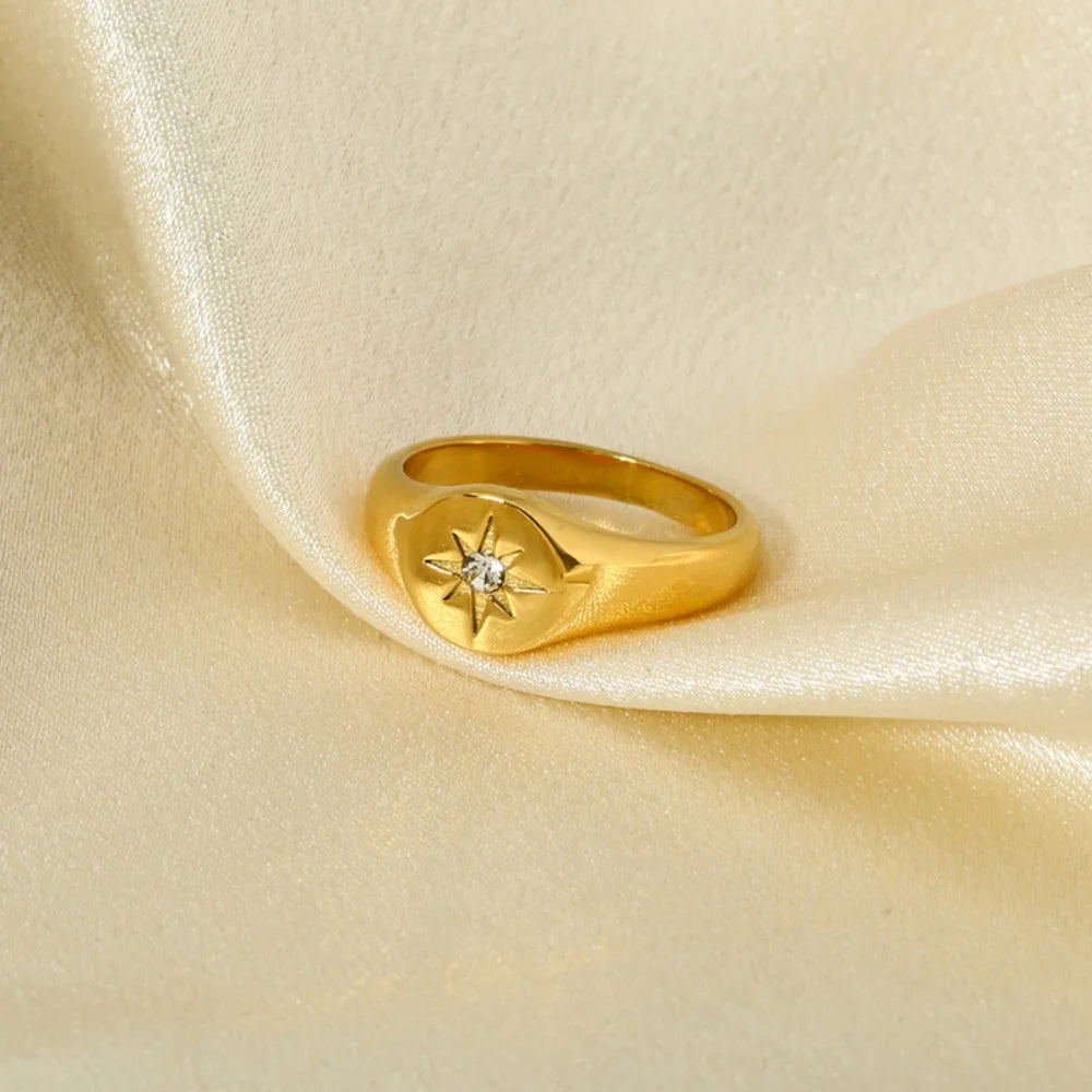 Trendy Diamond Polaris Signet Rings Stainless Steel 18K Gold Plated Dainty Starburst Ring Minimalist CZ North Star Signet Ring