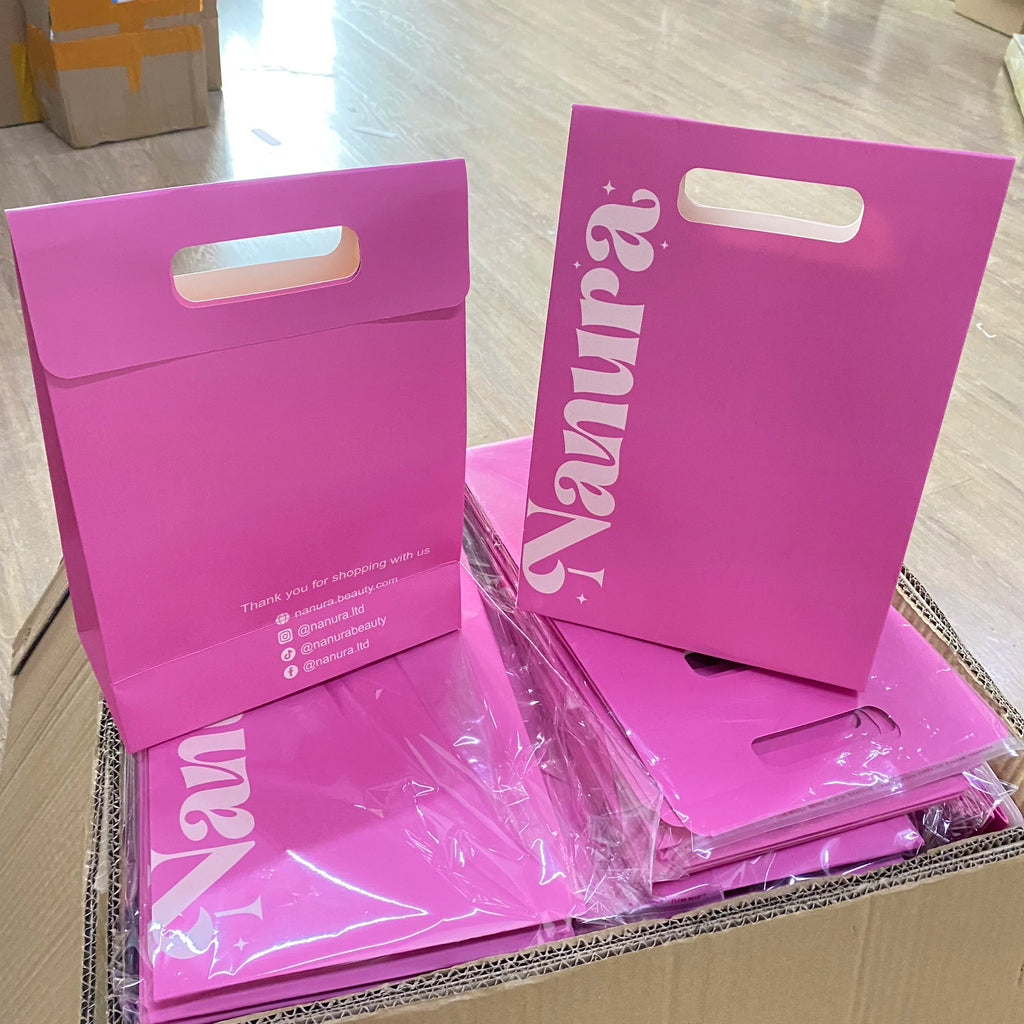 2025 Wholesale Custom Printed Logo Luxury Gift Paper Bag Retail Boutique Shopping Paper Bags With Your Own Logo