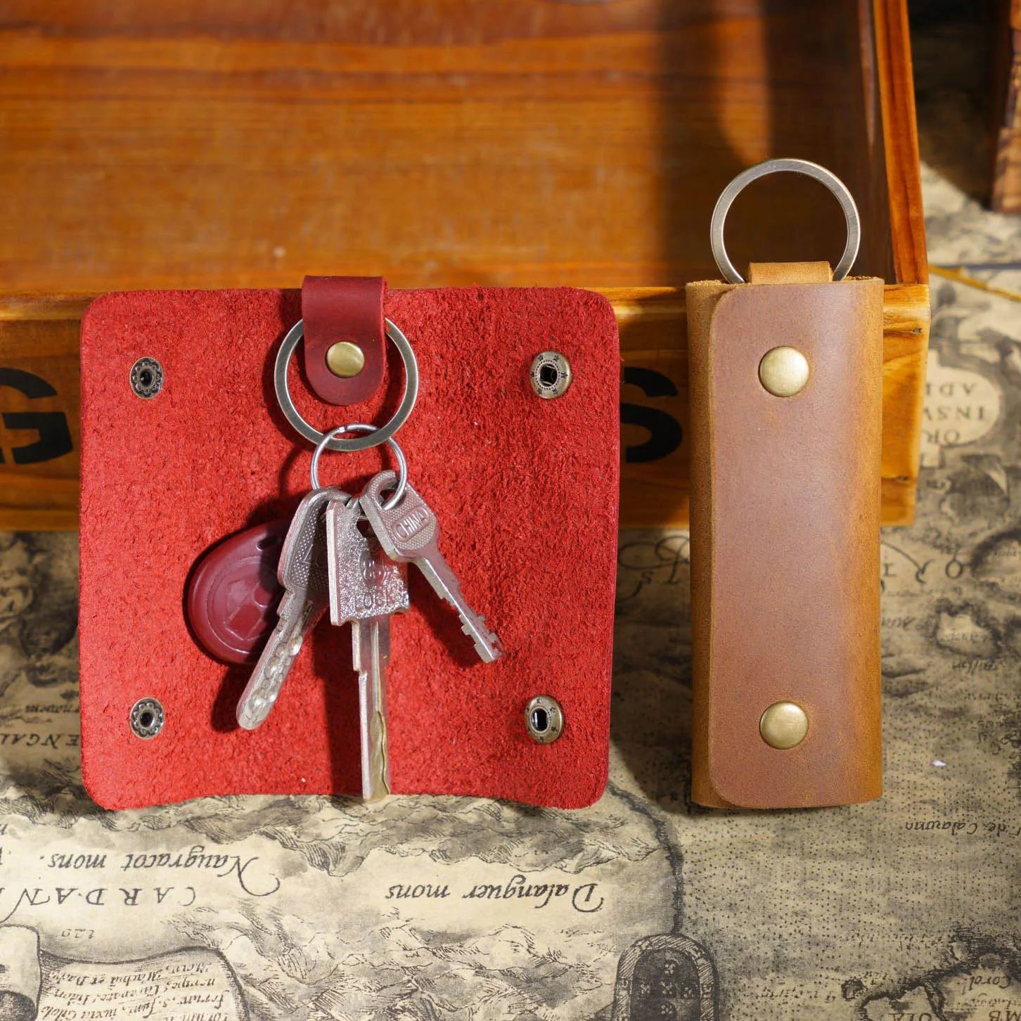 Handmade Crazy Horse Leather Key Wallet Western Style Folding Design Genuine Leather Keychains Cover Smart Car Keys Holder Gift