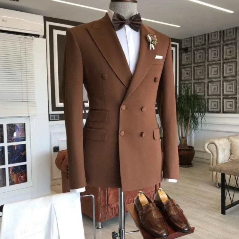 Custom Made Brown Man Suits Peaked Lapel Groom Tuxedo Bespoke Suits With White Pants Wedding Suits for Groomsmen (Jacket+Pants)