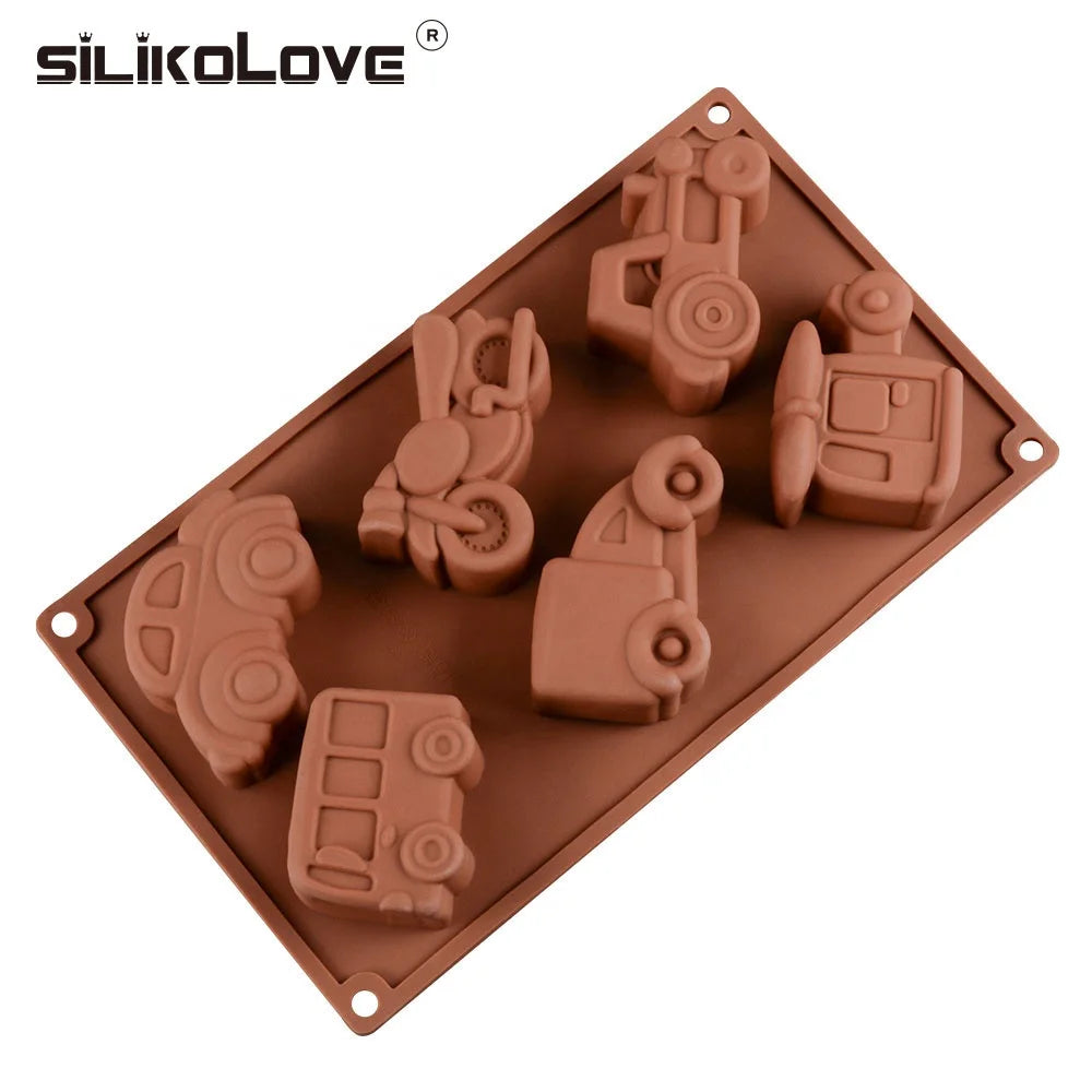 6 Cavity Cartoon Car Shape Silicone Chocolate Mould Cookie Ice Jelly Baking Mould Sugar Craft Fondant Cake Decorating Tools