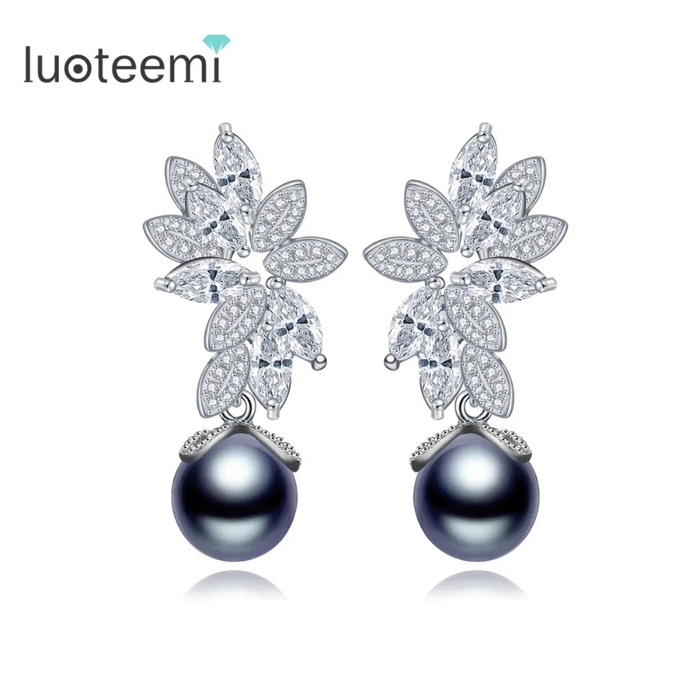 LUOTEEMI Luxury Women's Fashion Imitation Gray Pearl Flower Shaped Statement Drop Stud Wedding Earrings