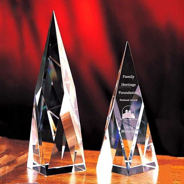 Customized Graduation for Event Gifts clear Glass Pyramid Shape Crystal Awards Trophy