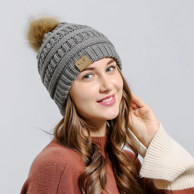 Women Knit Slouchy Beanie Chunky Baggy Hat With Faux Fur Pompom Winter Beanie