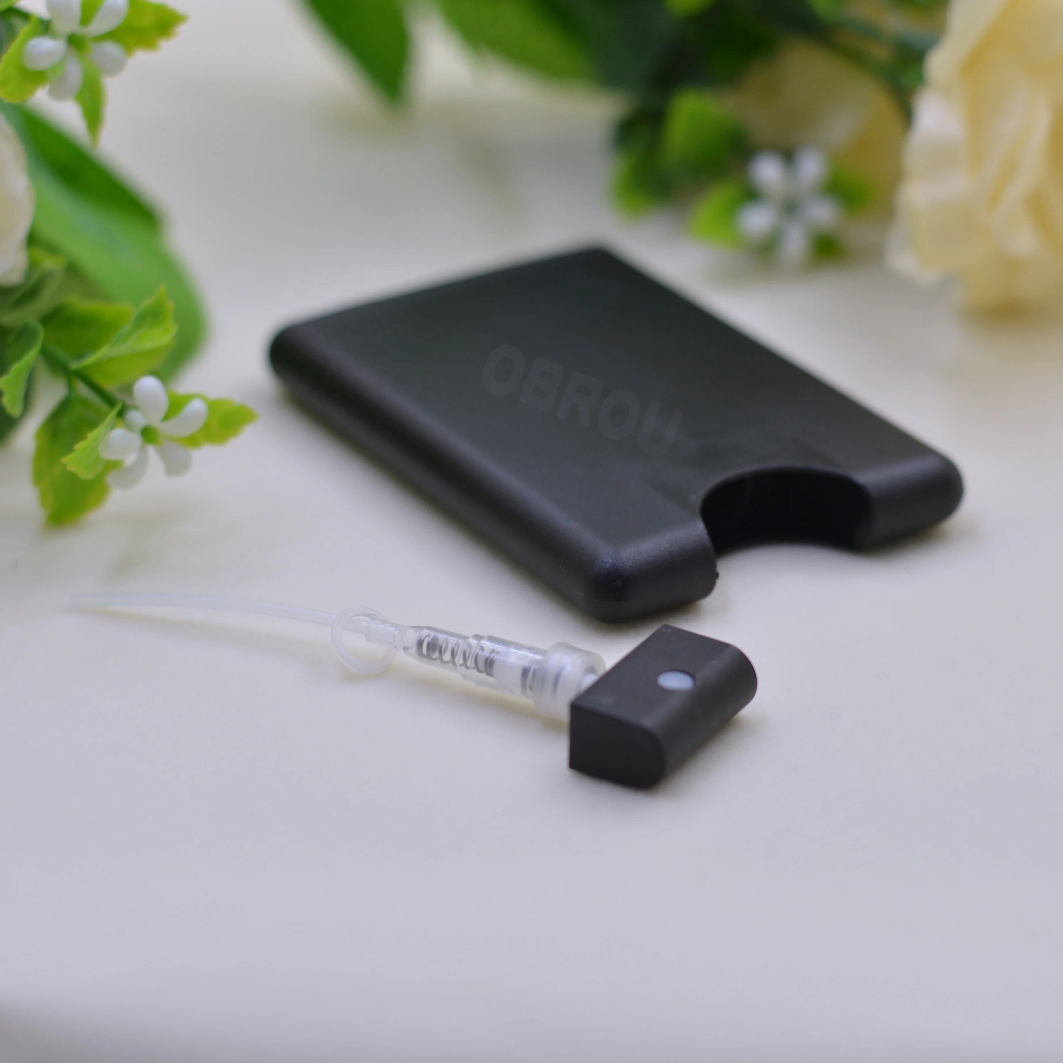 Free Sample Empty 20ml PP Plastic Credit Card Bottle Travel Pocket Perfume Spray Bottles
