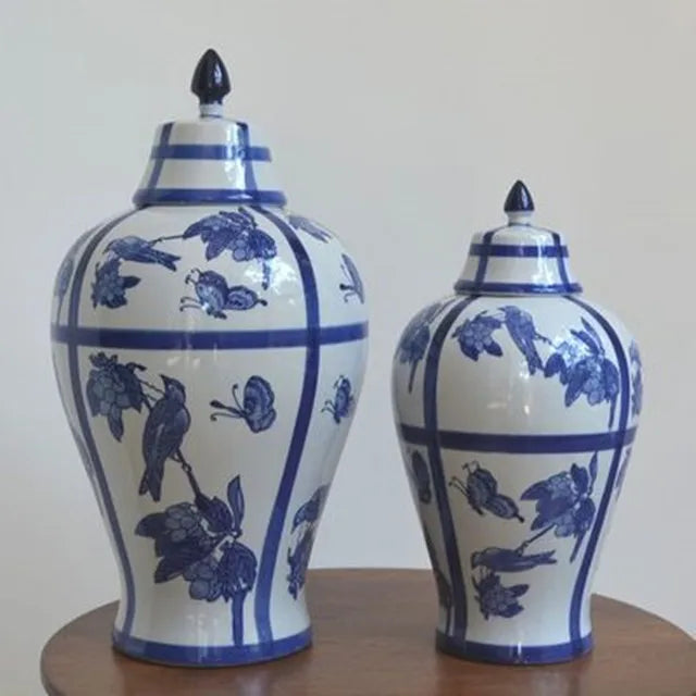 China Luxury Home Decoration Antique Hand Painted Blue and White Flower Bird Pattern Ceramic Vases Ginger Jar With Lid