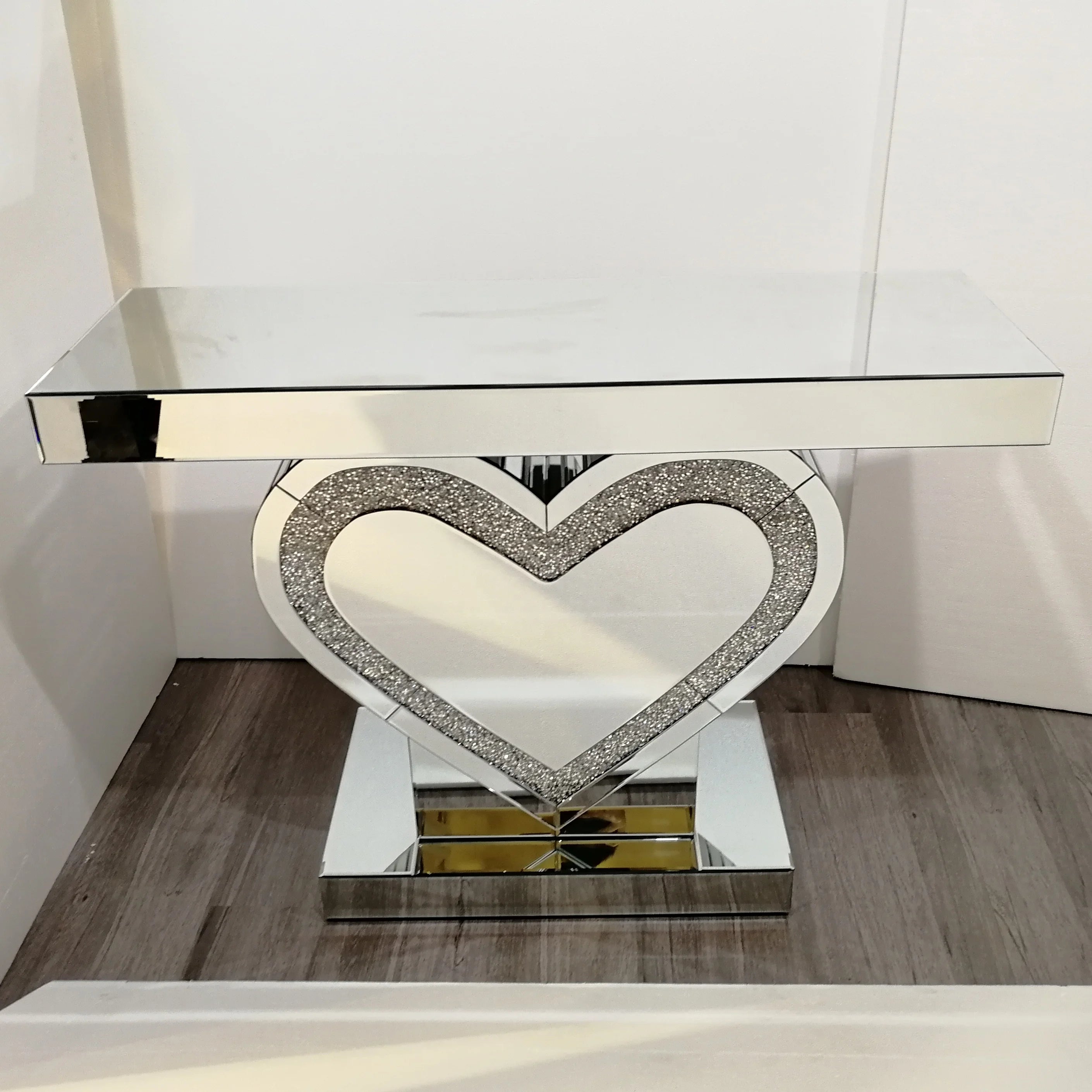 Mirror Furniture Sparkly Crushed Diamond Love Heart Shape Silver Mirrored Console Table