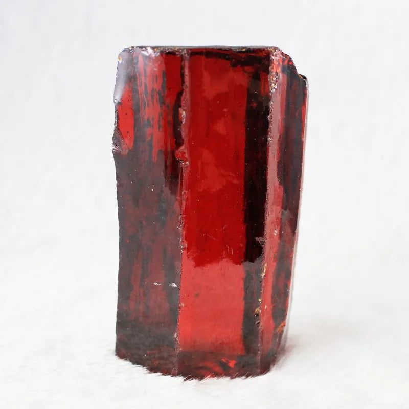 Good Quality Factory Price Natural Light Color Cubic Zirconia Color Red Garnet Stone Rough