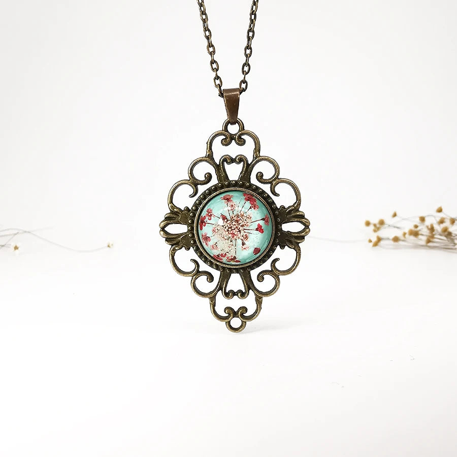 Acrylic love Flower Pendant Lady Amber Artificial Custom Handmade Boho Jewelry Fine Supply Resin Women Fashion Necklace