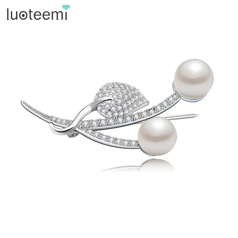 LUOTEEMI Clothing Lapel Pin Badge White Sea Shell Pearl Ziicon Diamond Decorative Hijab Pins Muslim Flower Brooches and Pins