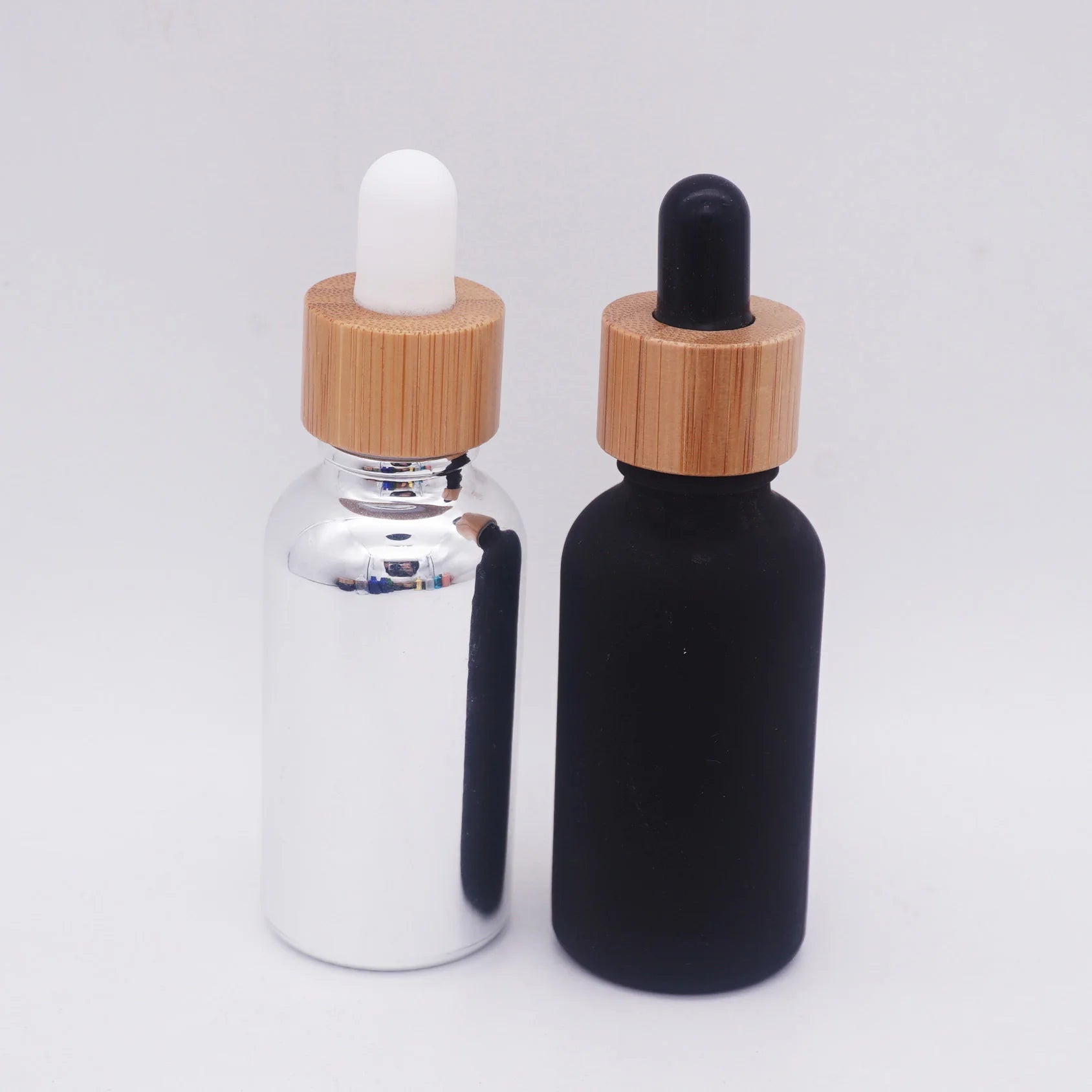 30ml 20ml Black Glass Dropper Bottle with Bamboo Lid for Essential Oil