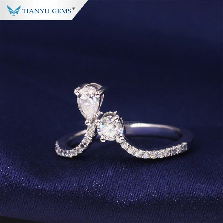 Tianyu Gems Irregular Jewellery 925 Sterling Silver Gold Plated Pear Cut Brilliant Cut Prong Set Moissanite Wedding Ring