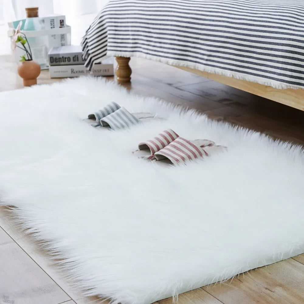 Super Soft Pure White Fur Rug Faux Sheepskin Fur Carpet Machine Made Shaggy Area Rugs for Living Bedroom Exercise Prayer Hallway