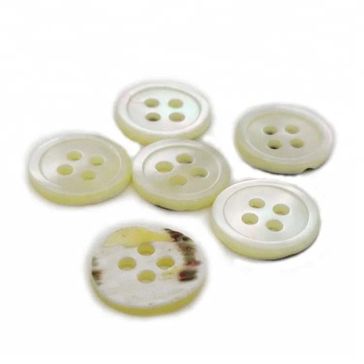 Wholesale Four Holes Natural White Trochid Shirt Cardigan Round Tarot Shell Button for Dress Coat