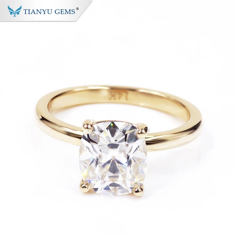 Tianyu Gems Customized Ring Cushion Ice Cut Moissanite 14k 18k Yellow Gold Diamond Ring