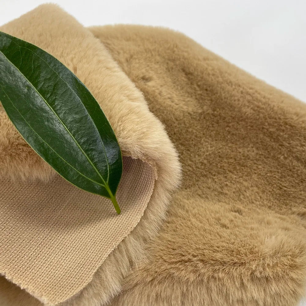 Wholesale 100% Polyester Long Pile Faux Fur Fabric Artificial Fake Faux Rabbit Fur Fabric