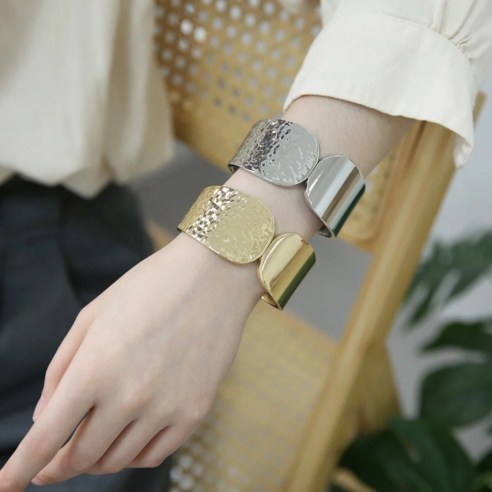 Open Round Cuff Bangles Beat Texture Aluminum Alloy Bracelet for Women 24K Gold Plated Trendy Party Jewelry MM B05