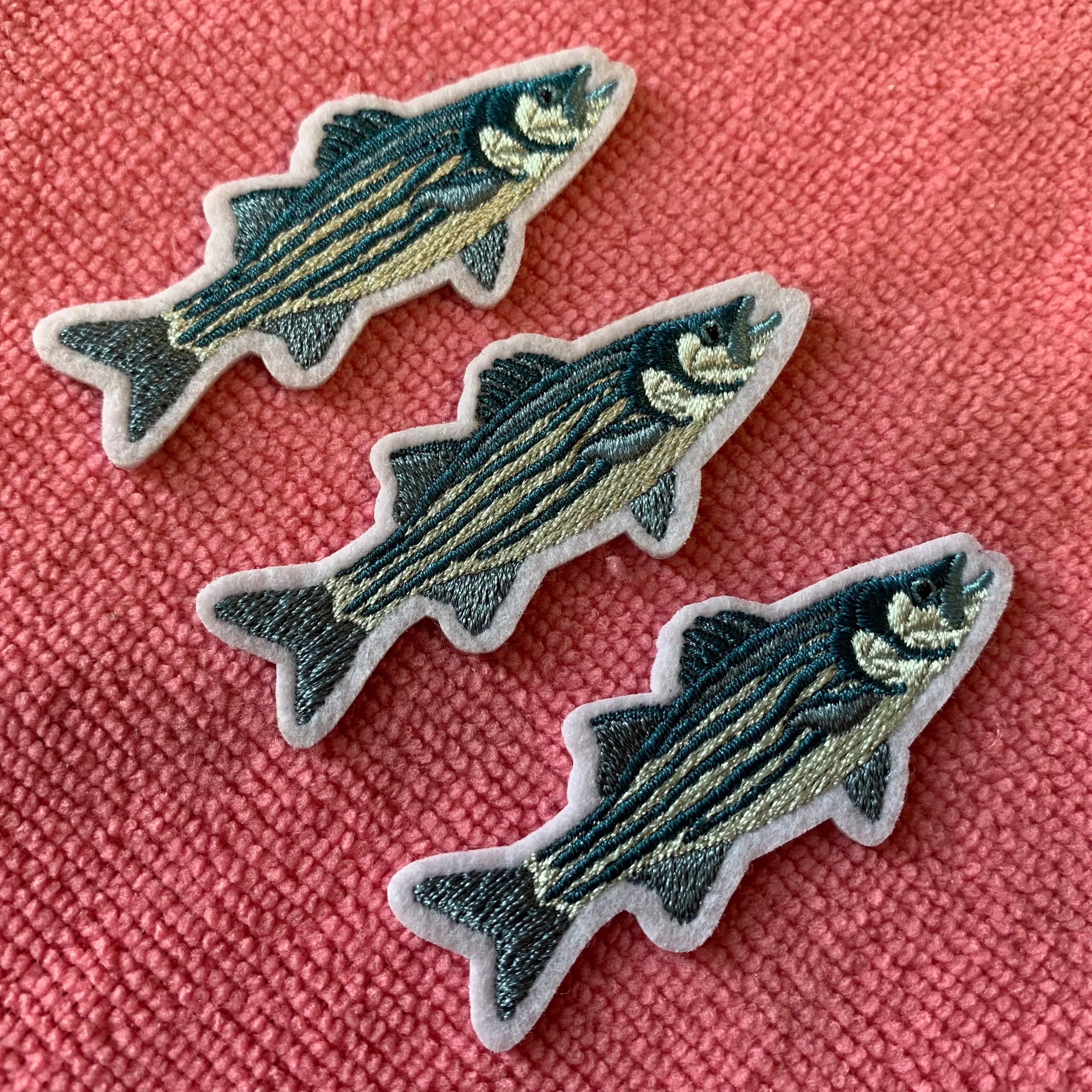 Beautiful Fish logo Felt Embroidery Tagscute Design Iron on Backing Embroidery logo Label for Suits