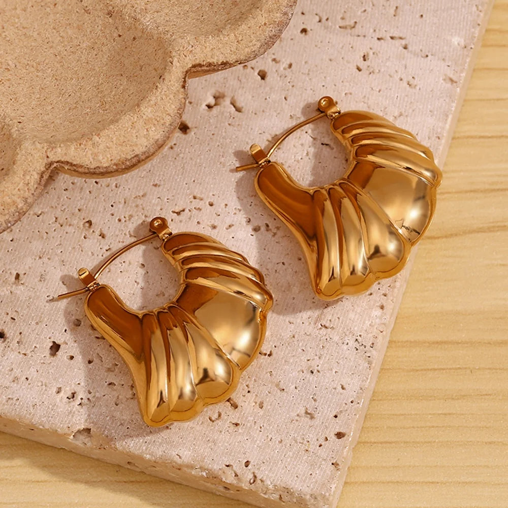Hollow Croissant Gold Hoop Earrings 18K Gold Plated Jewelry Waterproof Stainless Steel Titanium Earings