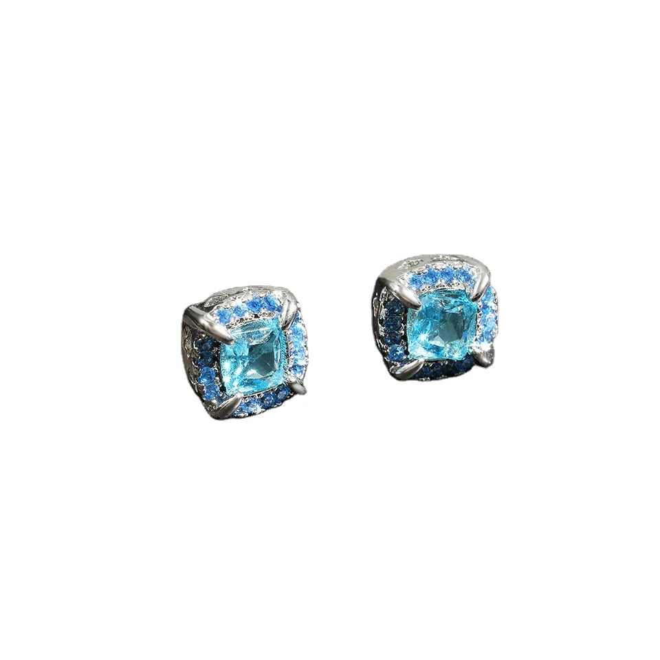 New Arrival Fashion Hip Hop Full Diamond Earrings Exquisite Micro Zircon Stud Earrings for Men and Women