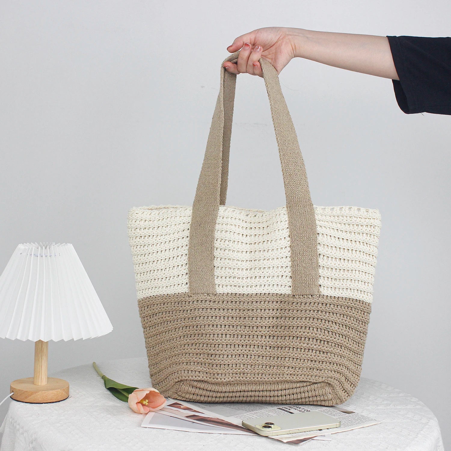 2025 New Style Women's Large Capacity Tote Bag Color-Block Knitted Crochet Single Shoulder Closure for Daily Use Autumn Season