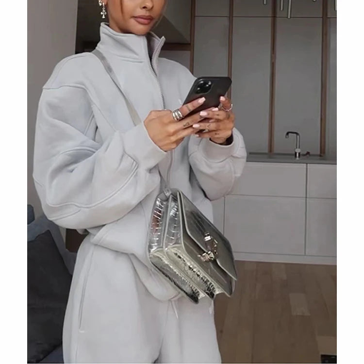 Custom Women's Sweat Suit Two Piece Zip up Hoodie and Jogger Set Causal Sportswear Fleece 2 Piece Set Women Oversized Hoodie