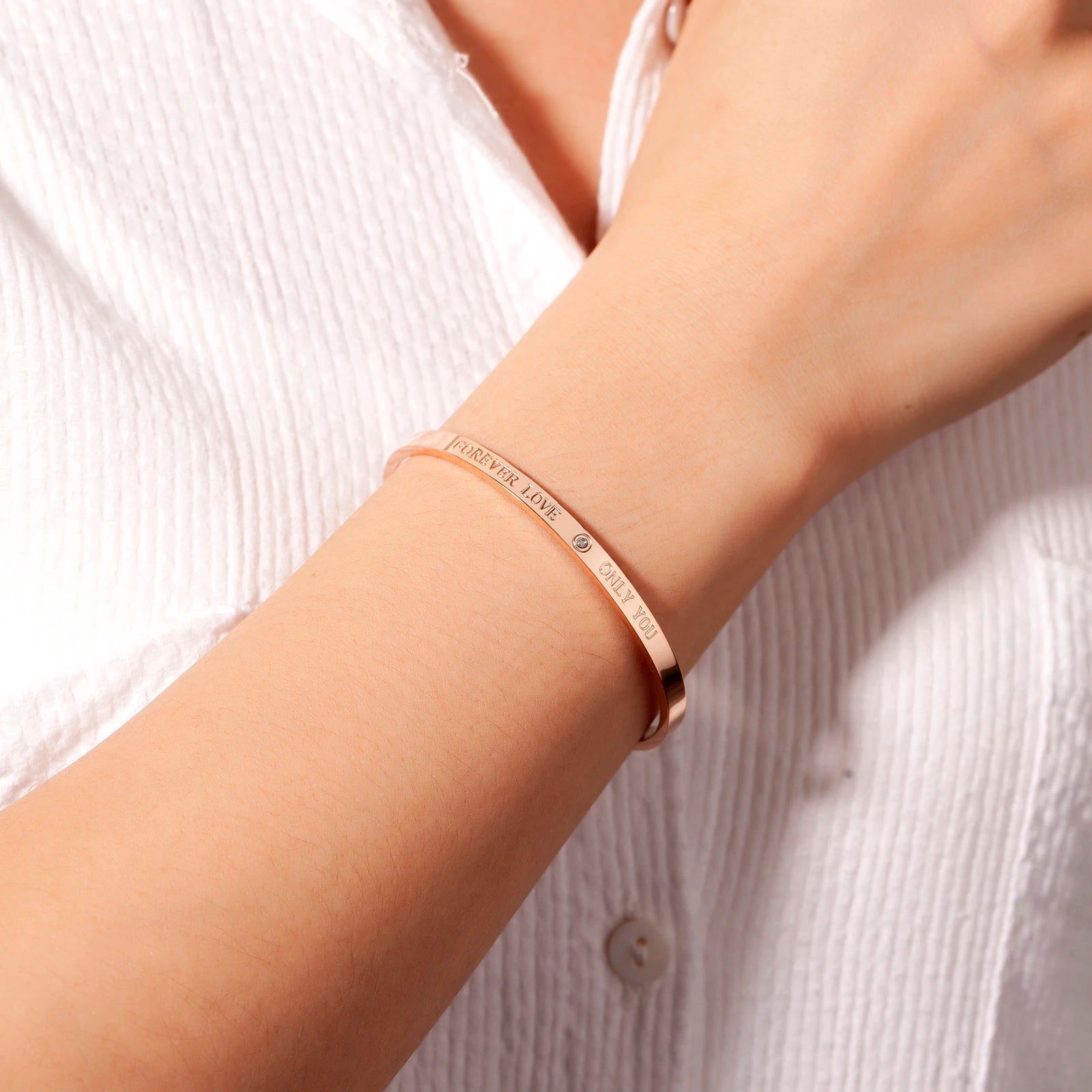 Valentines Days 2024 Couple Fashion Jewelry Stainless Steel Rose Gold Plated Men Women Cuff Bracelet Bangle