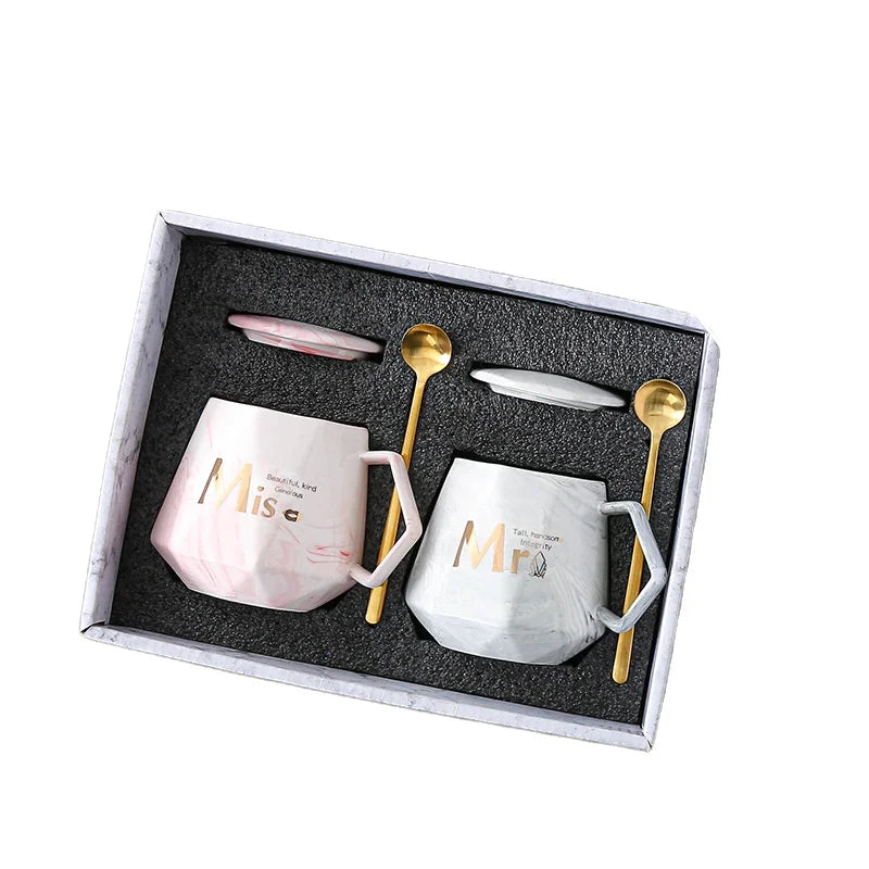 Trending Can Add Your LOGO New Promotional Gift Set Christmas Valentine Business Party Mug Det Gift Box Wedding Gifts for Guests