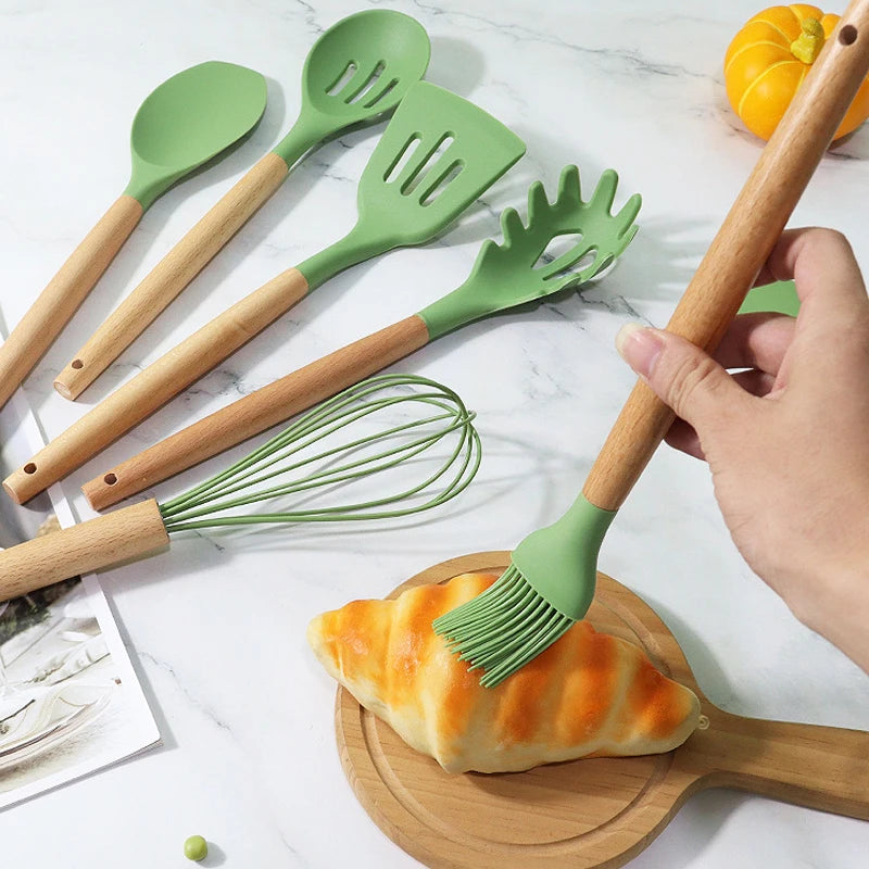 Wholesale 12 Pieces in 1 Set Kitchen Accessories Cooking Tools Kitchenware Cocina Silicone Kitchen Utensils With Wooden Handles