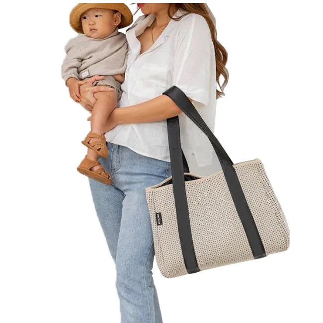 Roomy Style Fashion Mom and Dad Baby Bag Waterproof Large Travel Diaper Bag Tote