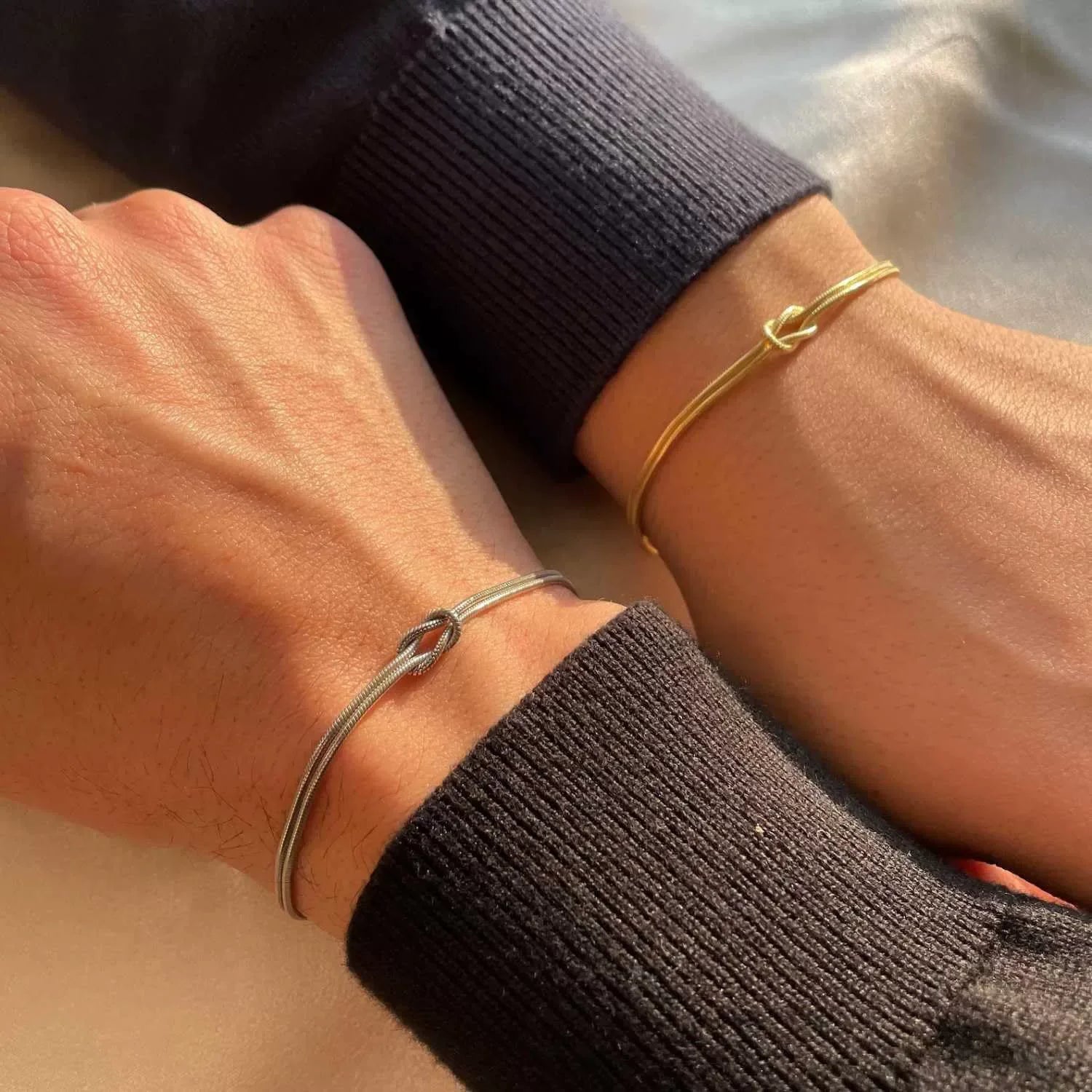 Hot Selling 18K Gold-plating Stainless Steel Handmade Knotted Double Snake Charm Bracelet Simple Fashionable Jewelry for Couples