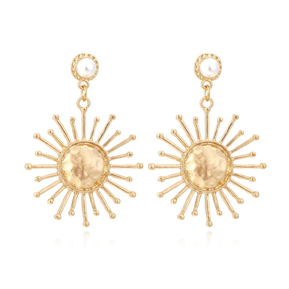 2022 New Arrival Vintage Temperament Pearl Earrings Personality Gold Plated Sun Flower Earrings for Women Girls