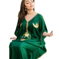 Plain Green Color Classic V Neck Moon Star Lamp Pattern Over Size batwing Sleeve Abaya Women Muslim Robe