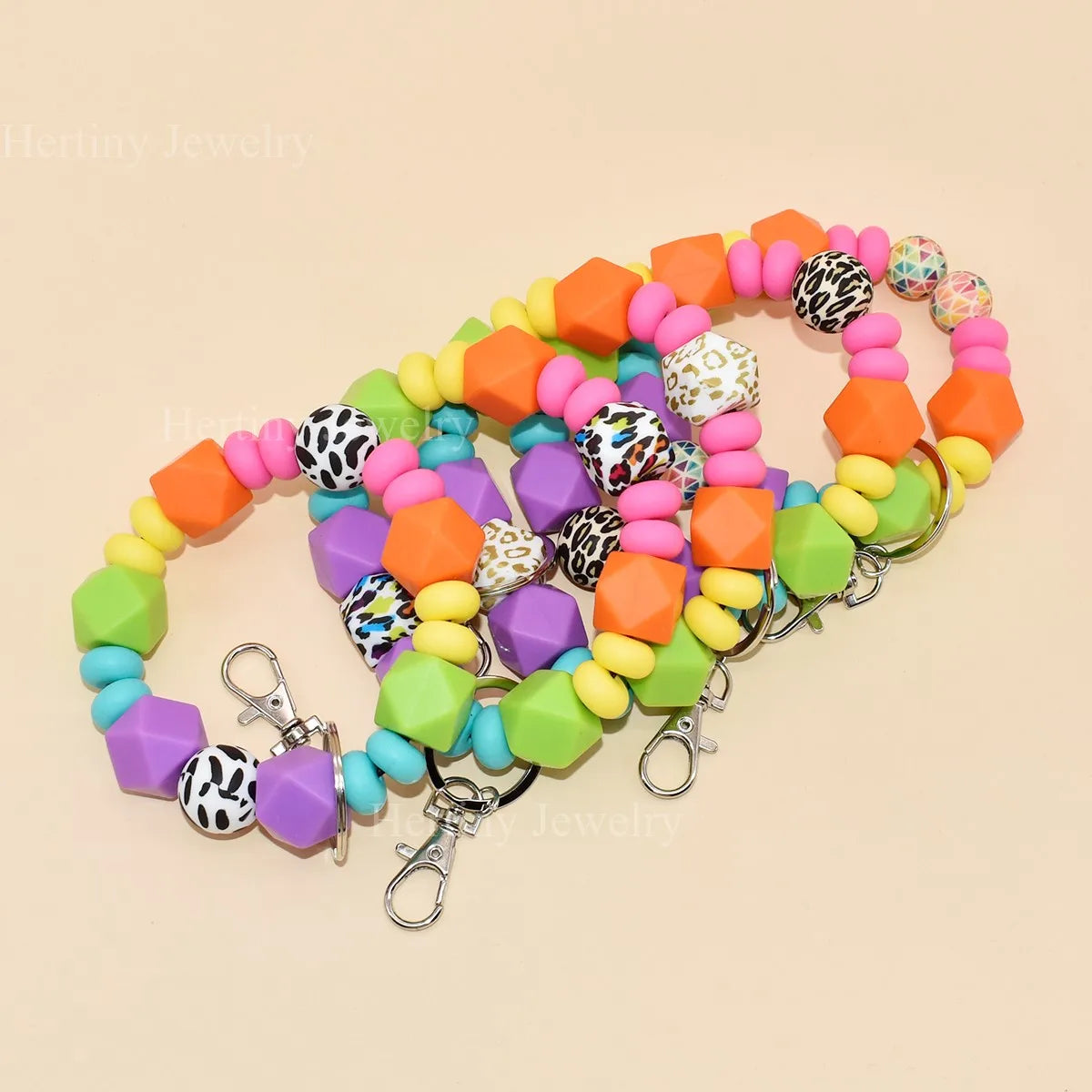 Customized Colorful Hexagonal Silicone Bead Wristlet Keychain Beautiful Bracelet for Mom Girlfriend Gift