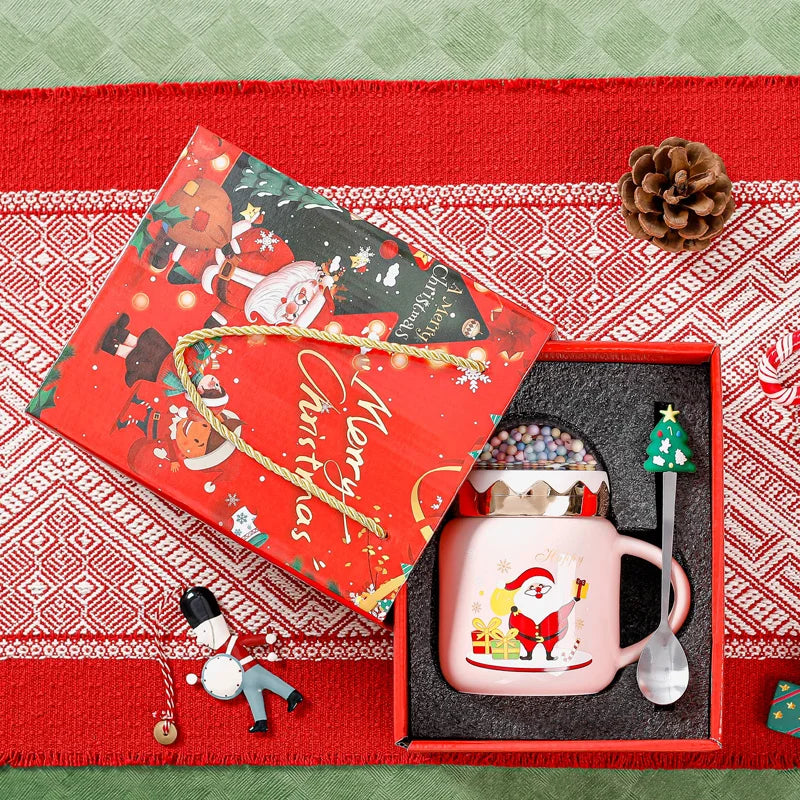 Hot Sell Custom Reusable Christmas Tea Tumbler Creative Santa Cup With Couple Mugs Cute Cup Ceramic Christmas Mug for Gifts