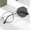 New Retro Round Frame Metal Eyeglasses Myopia Glasses Frame Fashion Anti Blue Light Glasses Photochromic Glasses