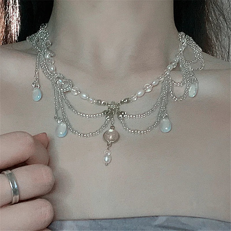 Antique Handmade Clavicle Chain Crystal Beaded Necklace Retro Accessories Eyebrow Pendant Forehead Chain Exotic Pearls Necklace